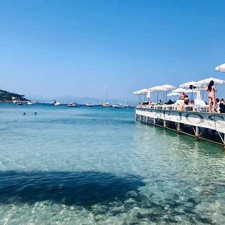 Apartmán Centre, Lumineux T3 6 Pers Terrasse Wifi Pkg Clim Antibes
