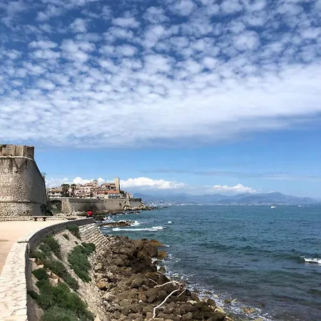 Apartment Centre, Lumineux T3 6 Pers Terrasse Wifi Pkg Clim